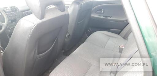 Samochód VOLVO V40 1,6 KAT 